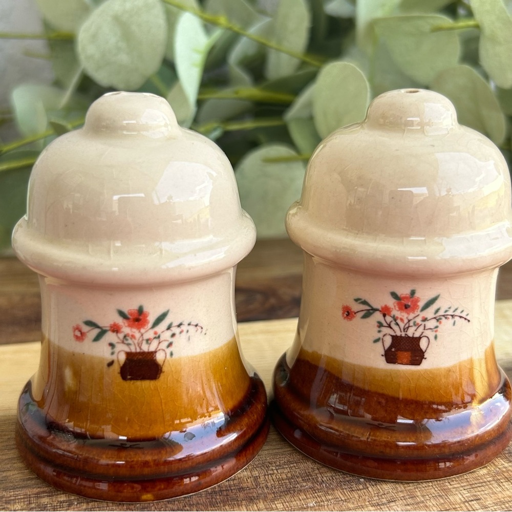 Vintage Brown/Tan Ceramic Salt & Pepper Shakers